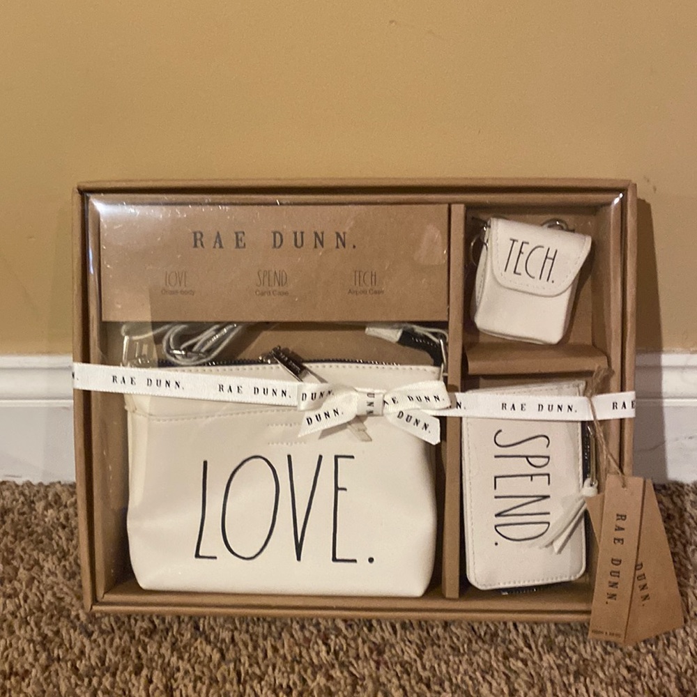 Rae Dunn gift set